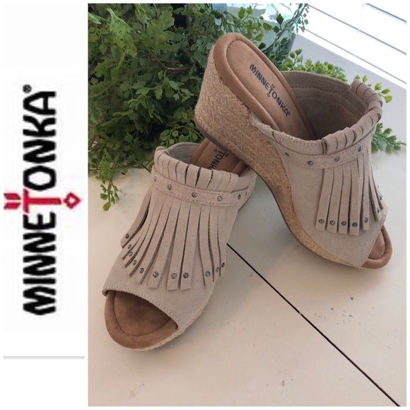 Minnetonka Shoes - Minnetonka NEW wedge shoe